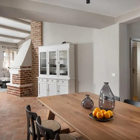 Villa Rustic Seseli With A Pool In Istria